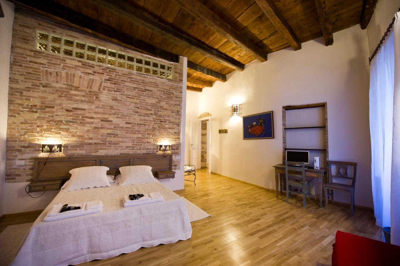 Castelletto Suites Cagliari Bilik gambar